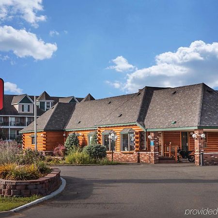 Econo Lodge Bayview ماكيناو سيتي المظهر الخارجي الصورة