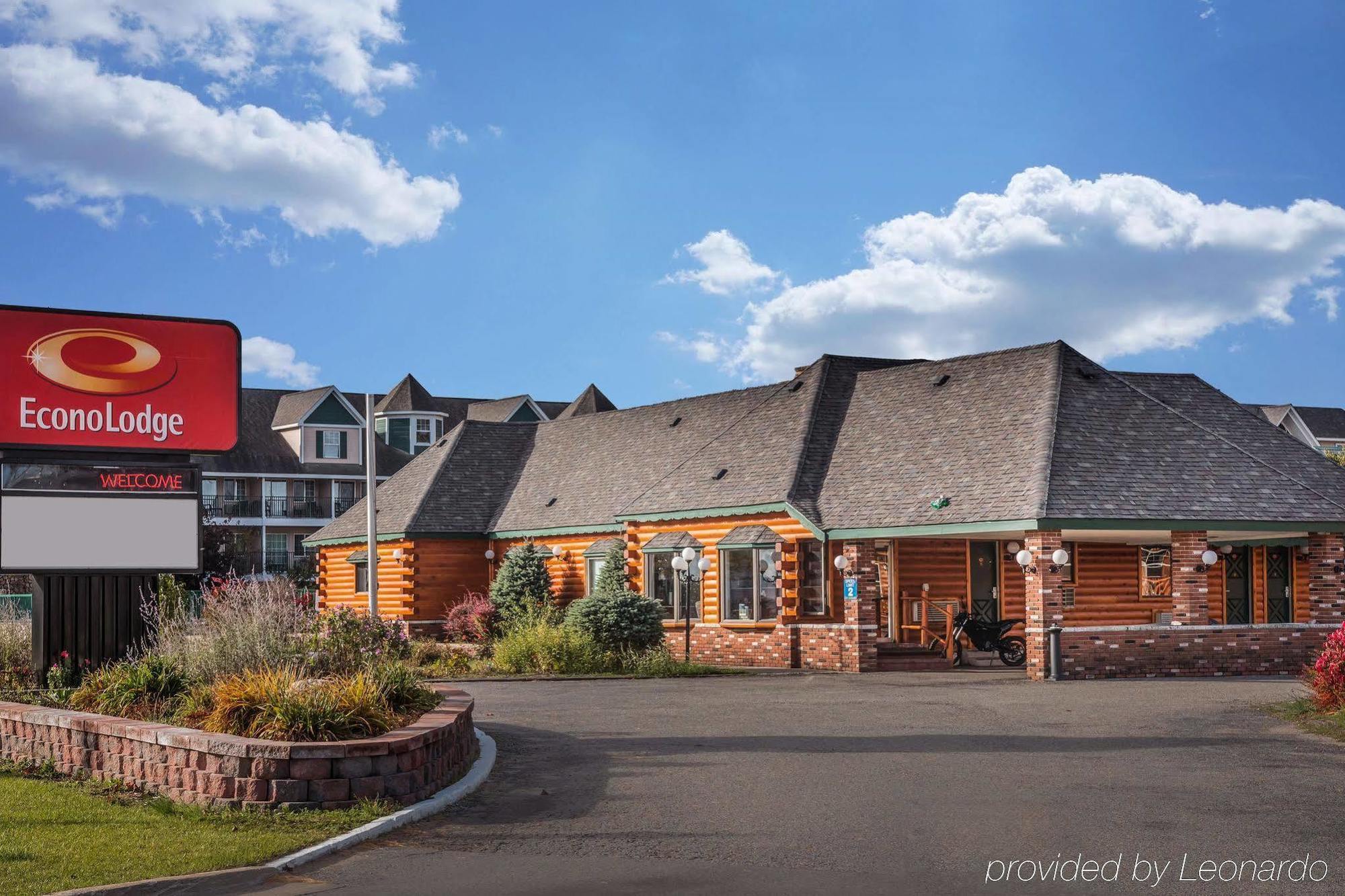 Econo Lodge Bayview ماكيناو سيتي المظهر الخارجي الصورة