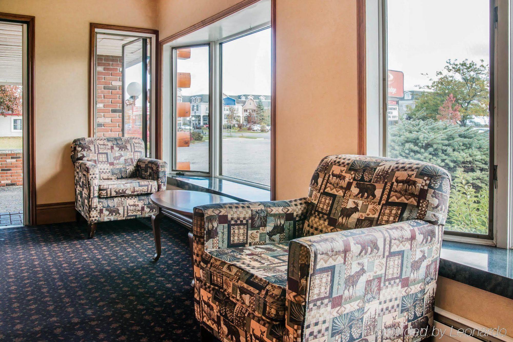 Econo Lodge Bayview ماكيناو سيتي المظهر الخارجي الصورة